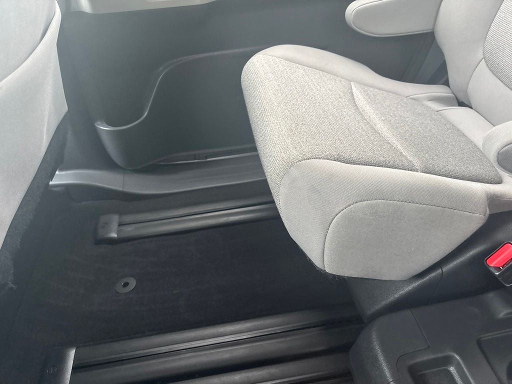 2024 Toyota Sienna LE 8 Passenger