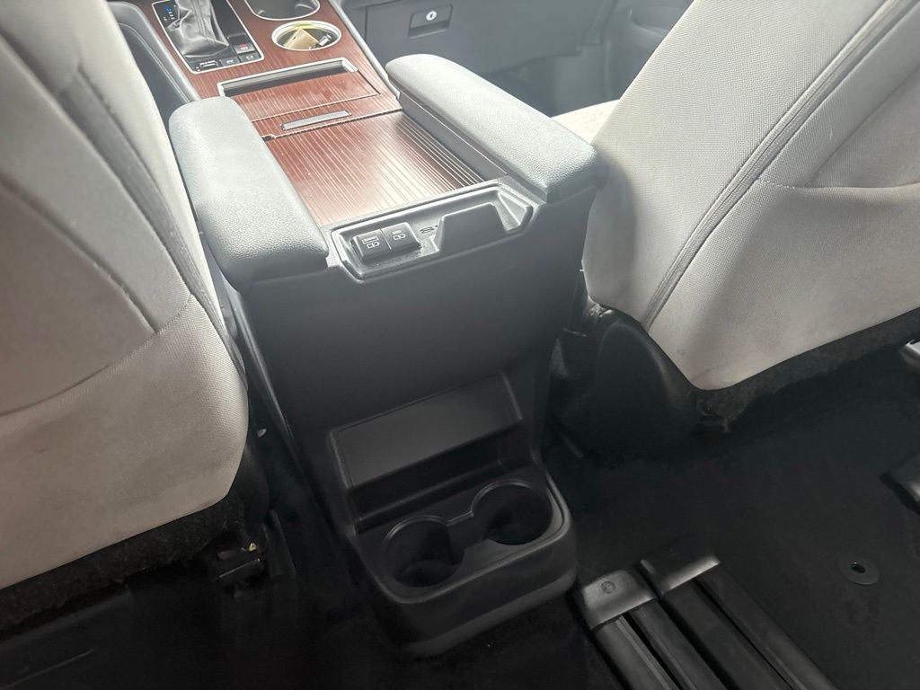 2024 Toyota Sienna LE 8 Passenger
