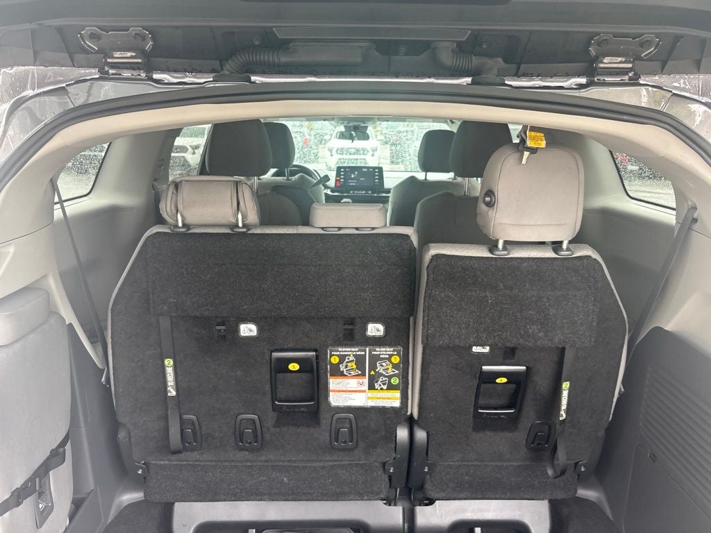 2024 Toyota Sienna LE 8 Passenger