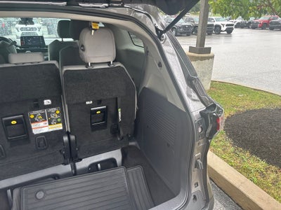 2024 Toyota Sienna LE 8 Passenger