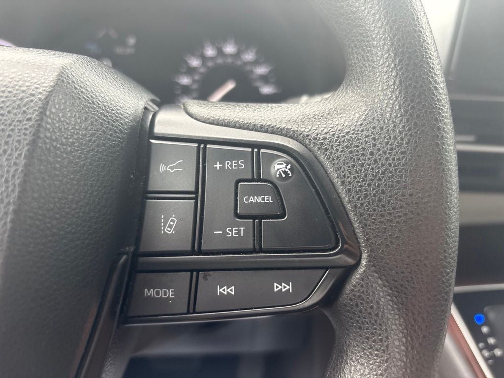 2024 Toyota Sienna LE 8 Passenger