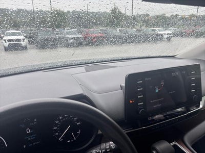 2024 Toyota Sienna LE 8 Passenger
