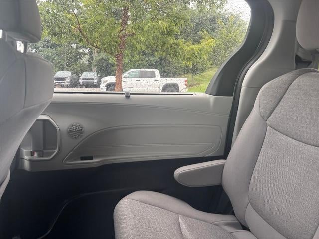 2024 Toyota Sienna LE 8 Passenger