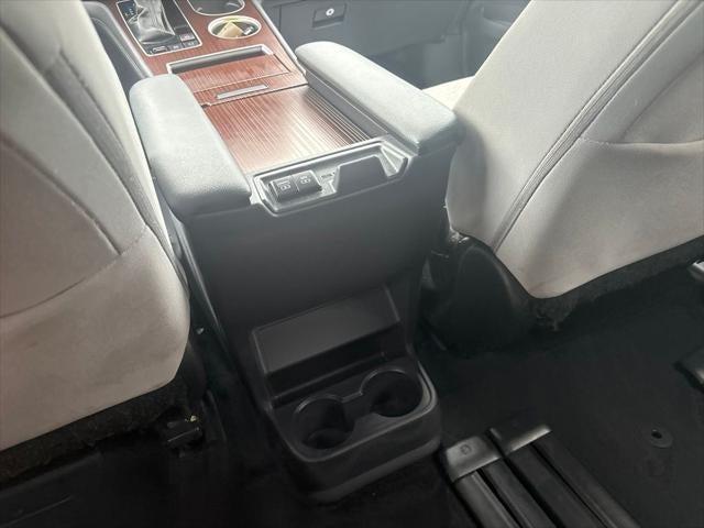 2024 Toyota Sienna LE 8 Passenger
