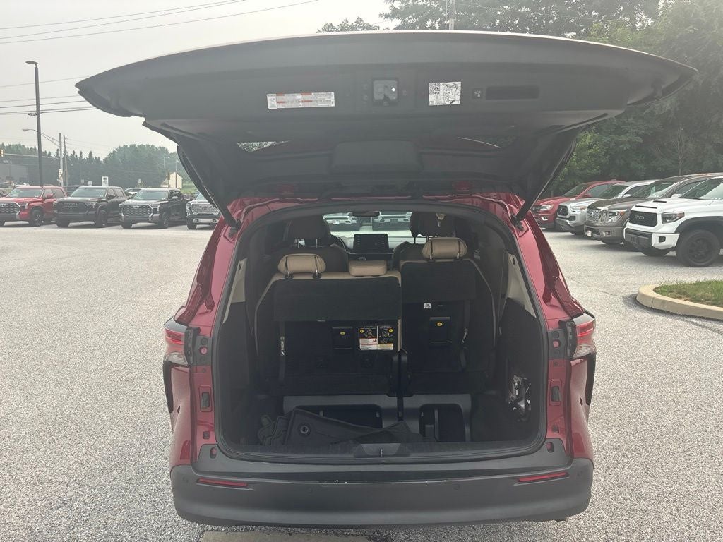 2021 Toyota Sienna XLE 7 Passenger