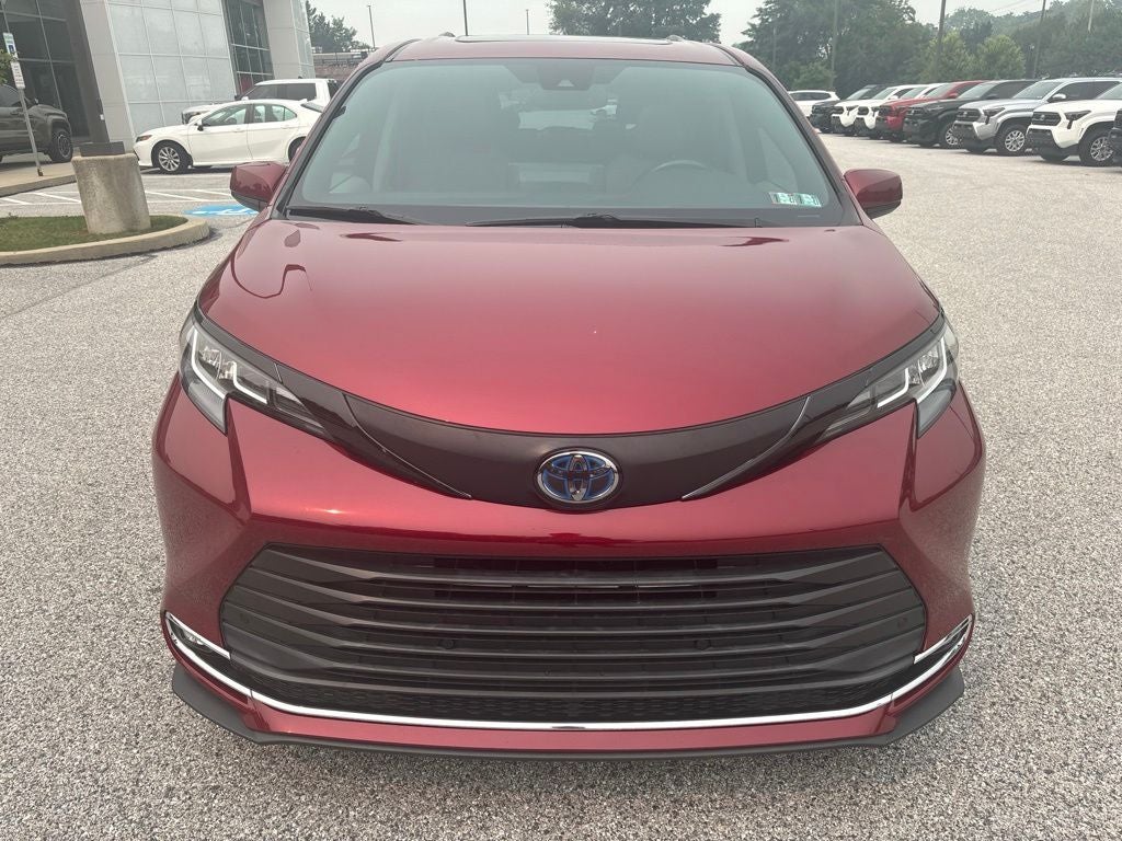 2021 Toyota Sienna XLE 7 Passenger
