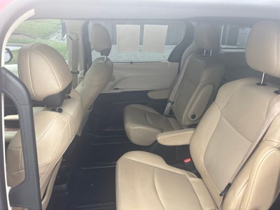 2021 Toyota Sienna XLE 7 Passenger