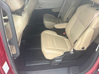 2021 Toyota Sienna XLE 7 Passenger