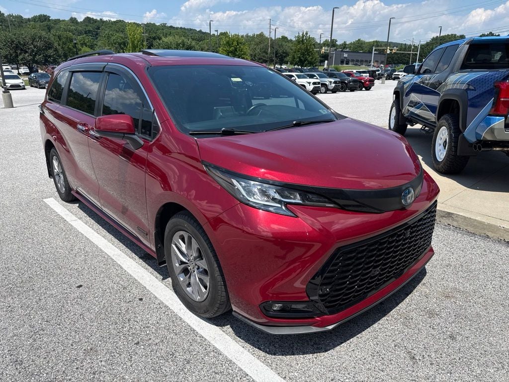 2021 Toyota Sienna XLE 7 Passenger