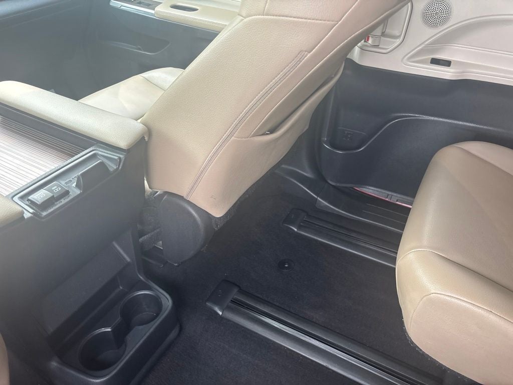 2021 Toyota Sienna XLE 7 Passenger