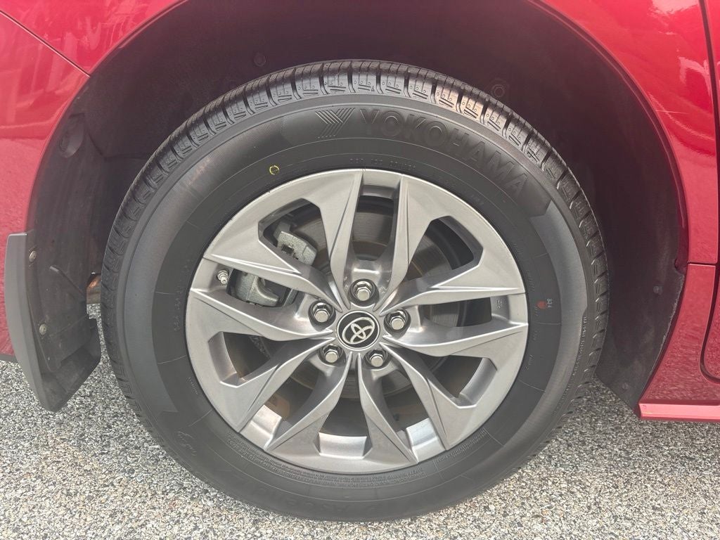 2021 Toyota Sienna XLE 7 Passenger