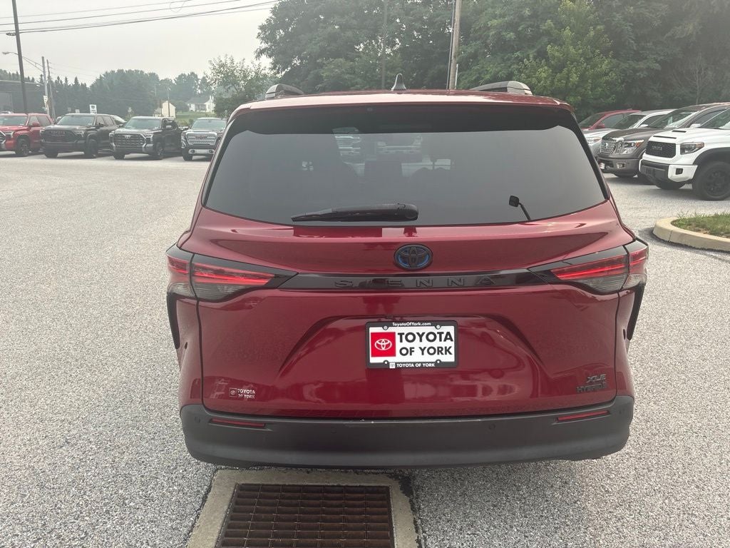 2021 Toyota Sienna XLE 7 Passenger