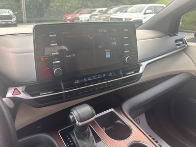 2021 Toyota Sienna XLE 7 Passenger