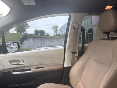 2021 Toyota Sienna XLE 7 Passenger