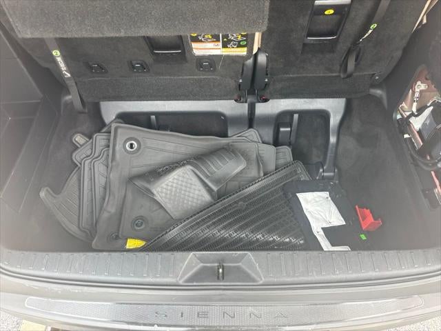 2021 Toyota Sienna XLE 7 Passenger