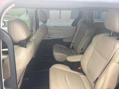 2021 Toyota Sienna XLE 7 Passenger