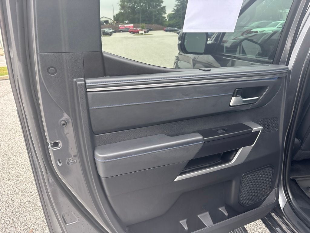 2023 Toyota Tundra Hybrid Platinum