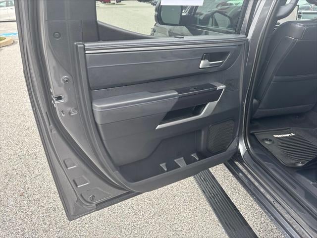 2023 Toyota Tundra Hybrid Platinum