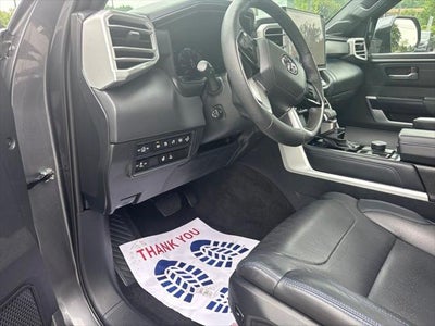 2023 Toyota Tundra Hybrid Platinum