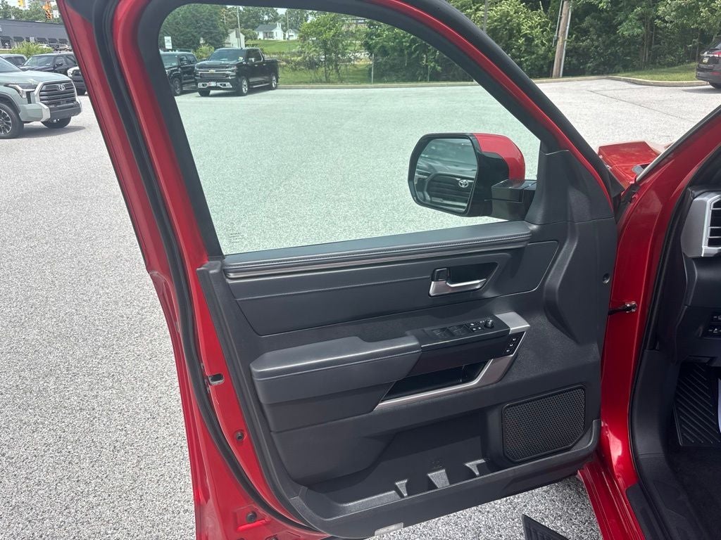 2025 Toyota Tundra Hybrid Platinum