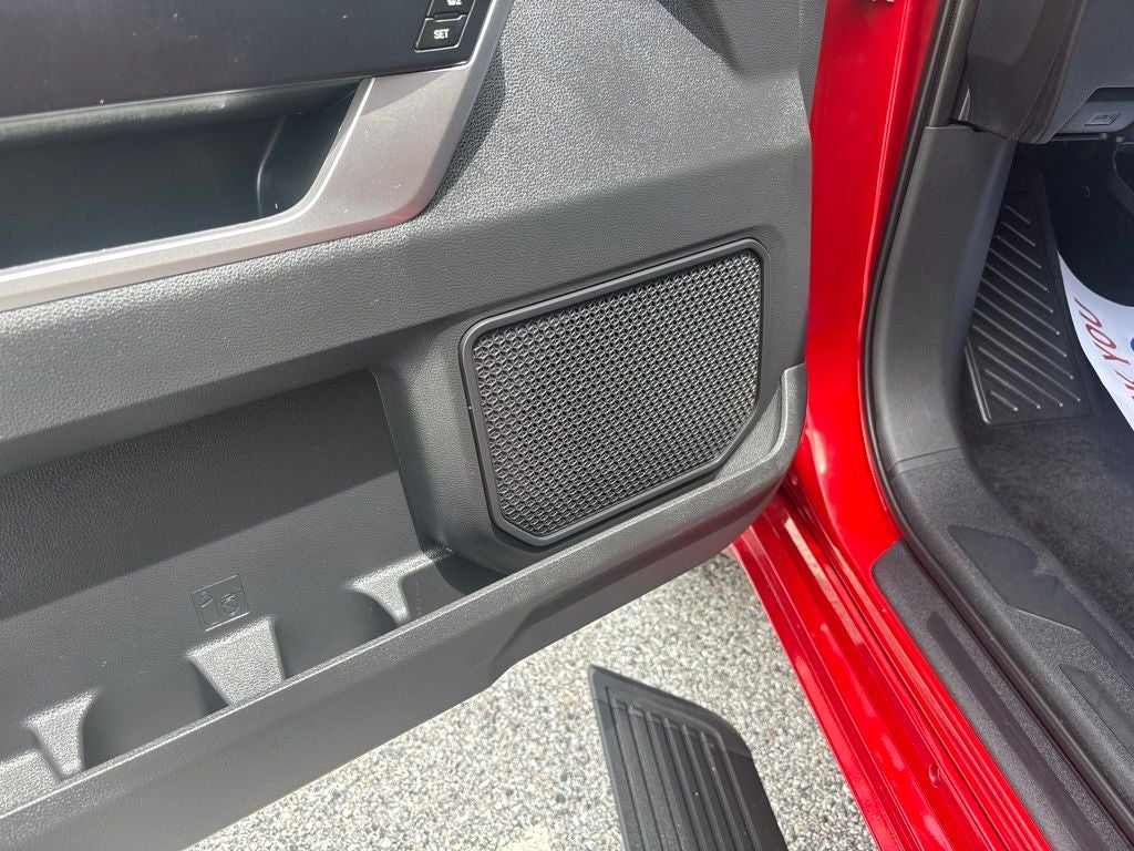 2025 Toyota Tundra Hybrid Platinum
