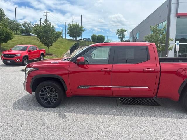 2025 Toyota Tundra Hybrid Platinum