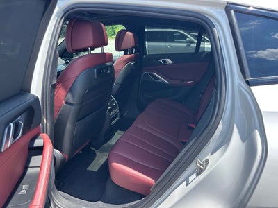 2022 BMW X6 xDrive40i