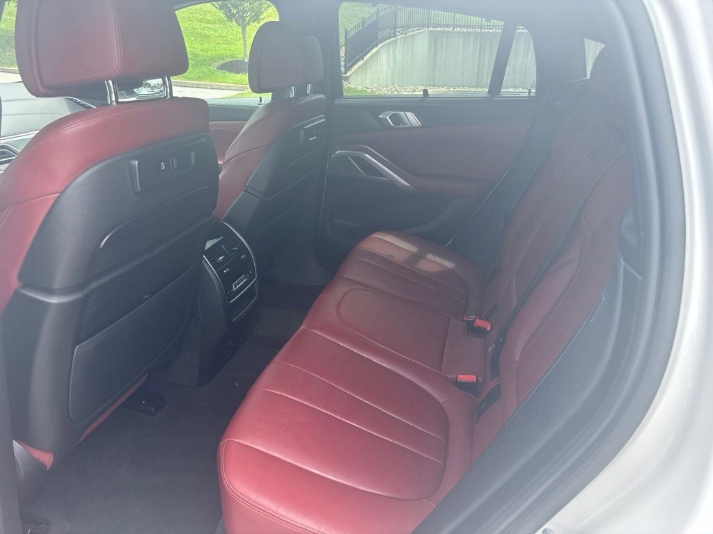 2022 BMW X6 xDrive40i