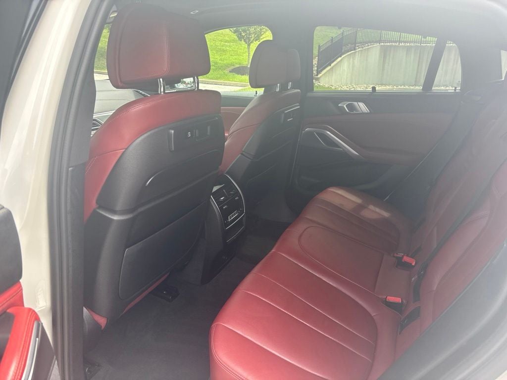 2022 BMW X6 xDrive40i