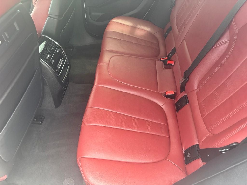 2022 BMW X6 xDrive40i