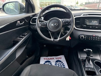 2017 Kia Sorento LX