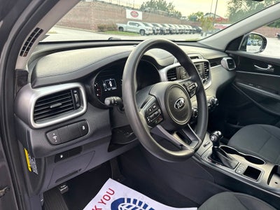 2017 Kia Sorento LX