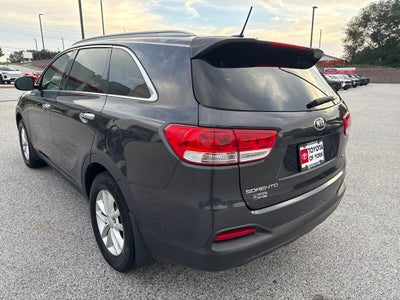 2017 Kia Sorento LX