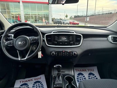 2017 Kia Sorento LX