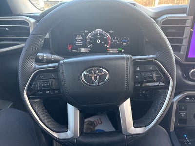 2024 Toyota Sequoia SR5