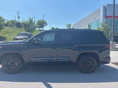 2025 Toyota Sequoia Platinum