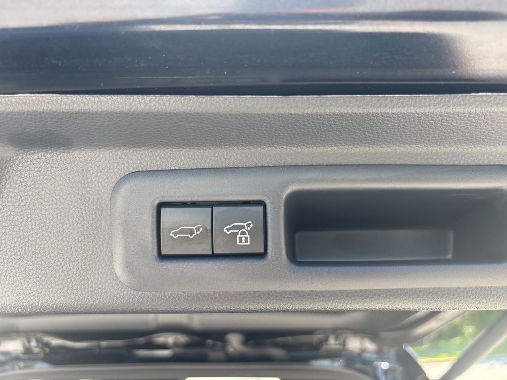 2025 Toyota Sequoia Platinum