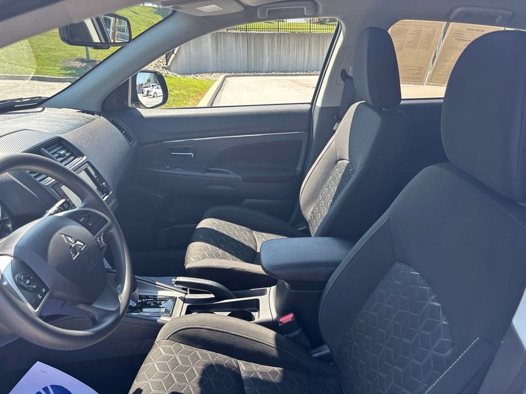 2024 Mitsubishi Outlander Sport 2.0 ES