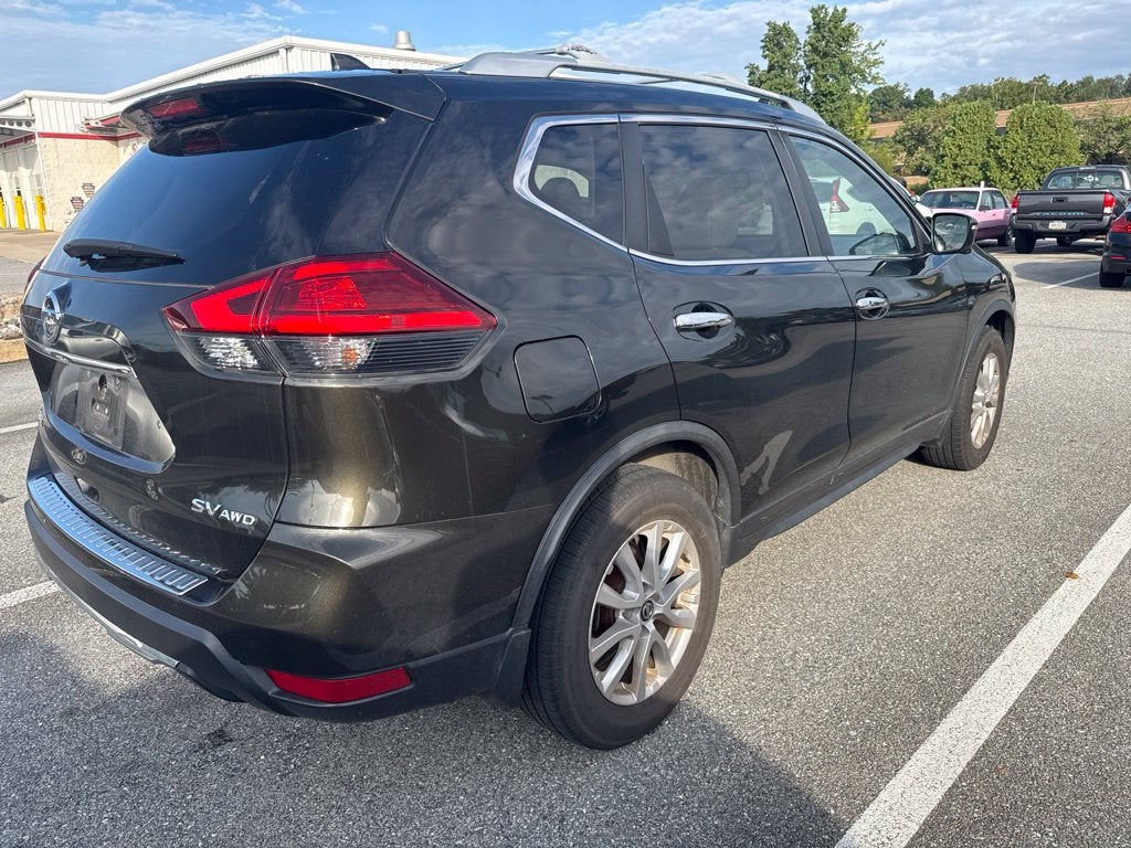 2017 Nissan Rogue SV