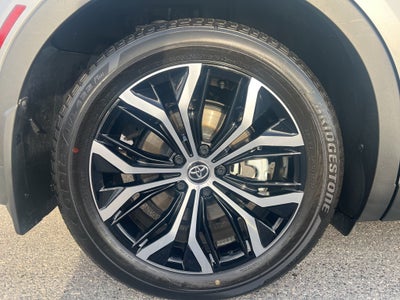 2024 Toyota Crown XLE