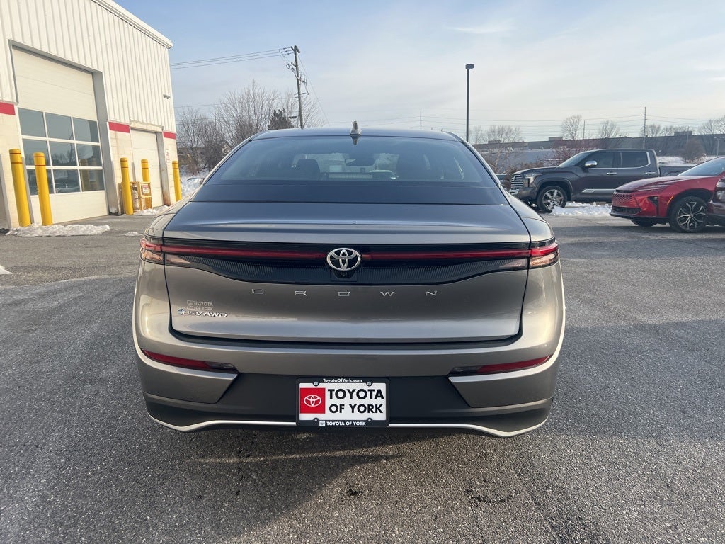 2024 Toyota Crown XLE