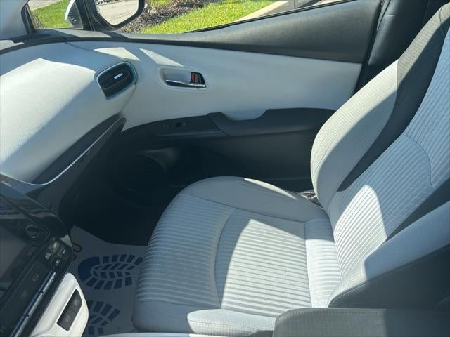 2016 Toyota Prius Three