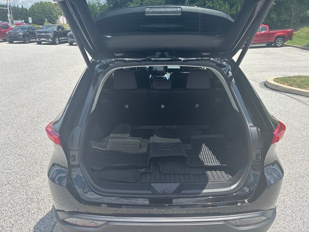 2023 Toyota Venza LE