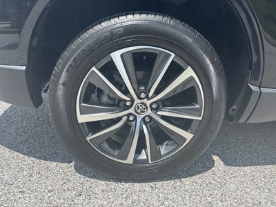 2023 Toyota Venza LE