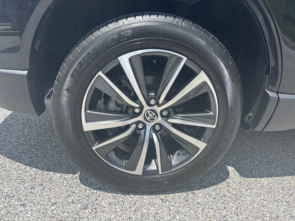 2023 Toyota Venza LE