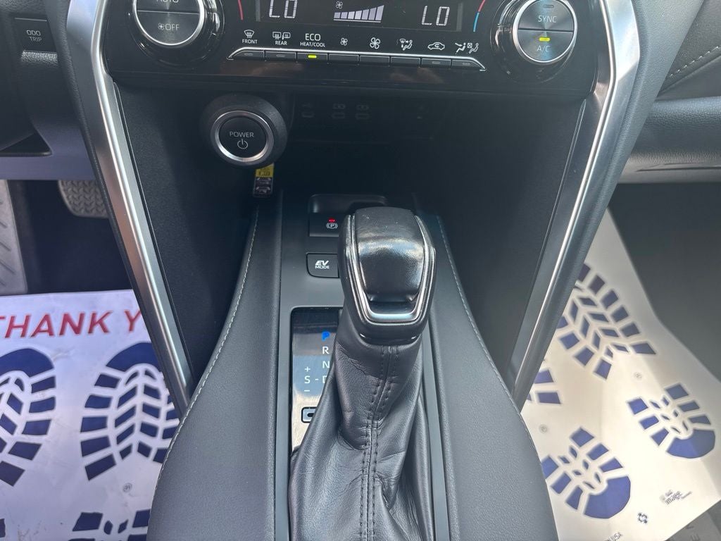 2023 Toyota Venza LE