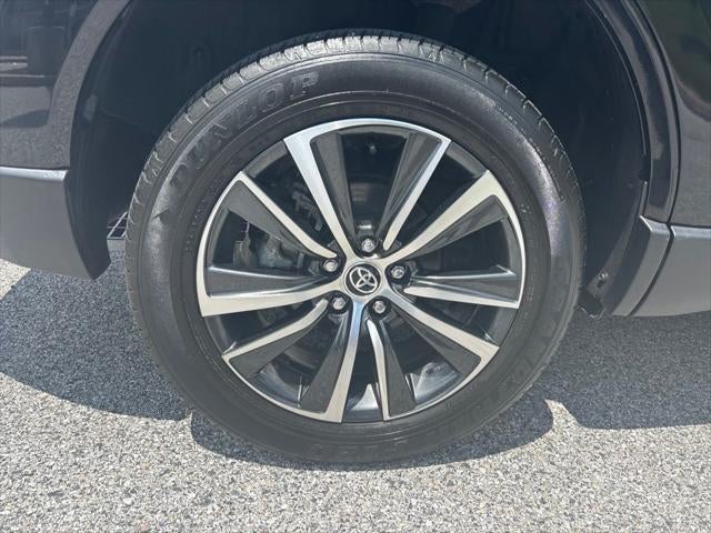 2023 Toyota Venza LE