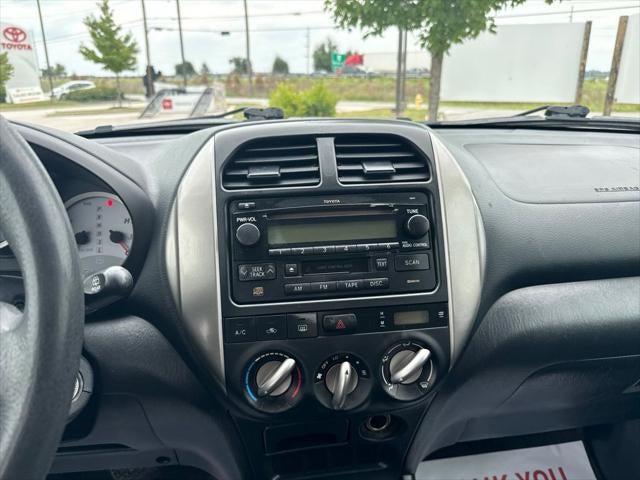 2004 Toyota RAV4 Base