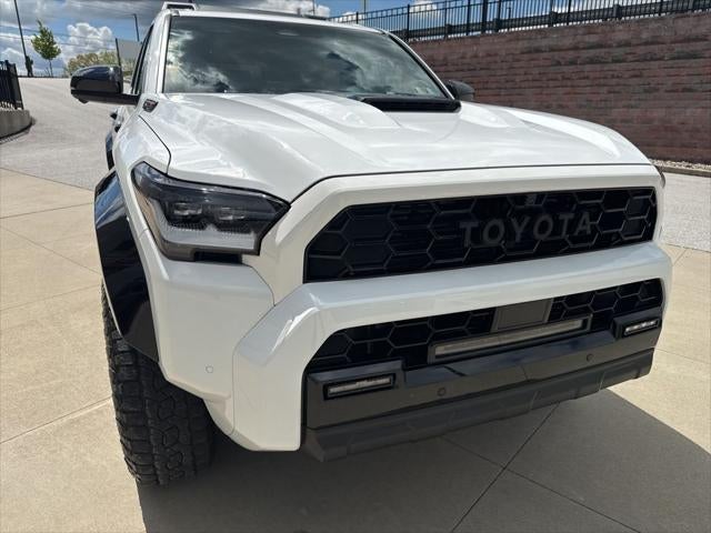 2025 Toyota 4Runner i-FORCE MAX Hybrid TRD Pro