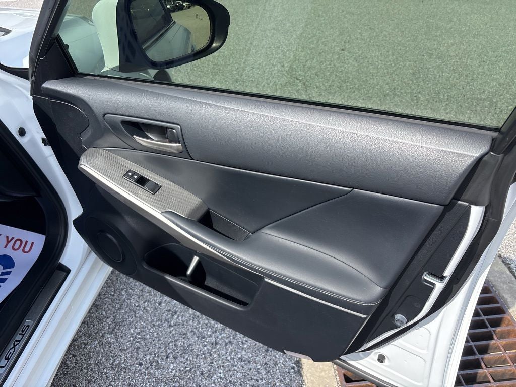 2017 Lexus IS 300